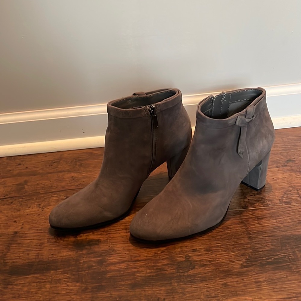 Dark grey suede ankle bootie